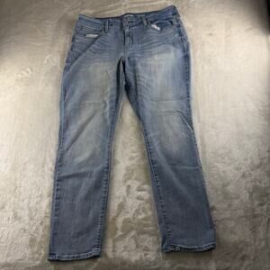 Levi's Signature Mid-Rise Slim Cuffed Jeans Women's Size 18 - W34 Light Wash